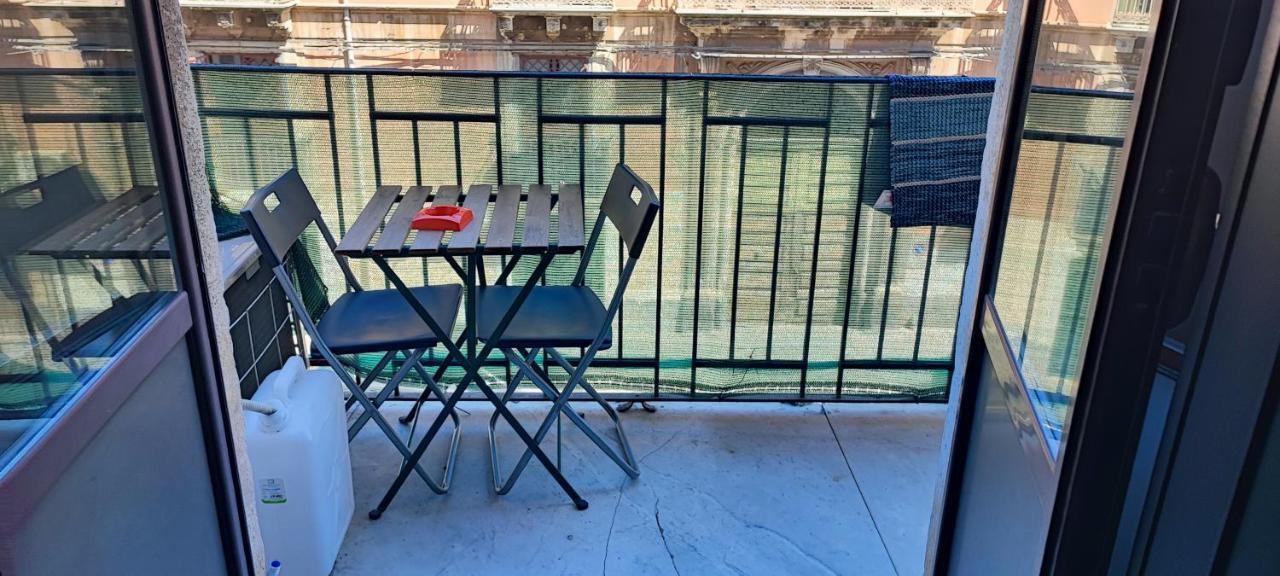 Downtown Vicino Al Duomo Apartment Катания Екстериор снимка