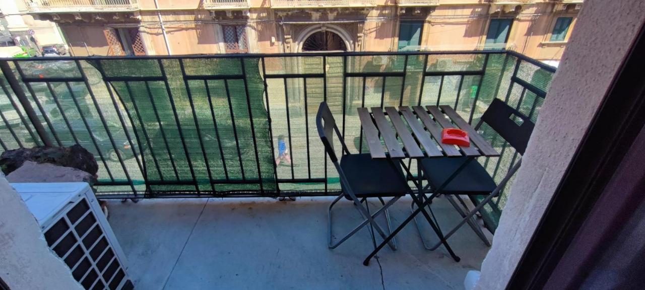 Downtown Vicino Al Duomo Apartment Катания Екстериор снимка